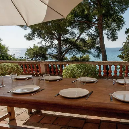 Villa Beautiful In Near Sea