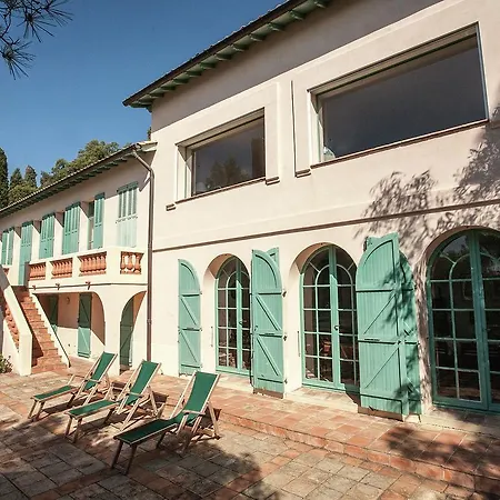 Villa Beautiful In Near Sea Rayol-Canadel-sur-Mer