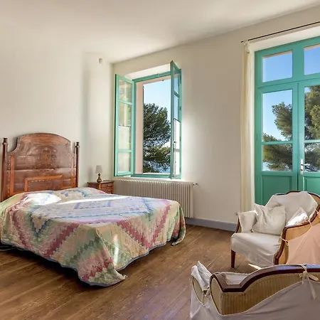 Villa Beautiful In Near Sea Rayol-Canadel-sur-Mer